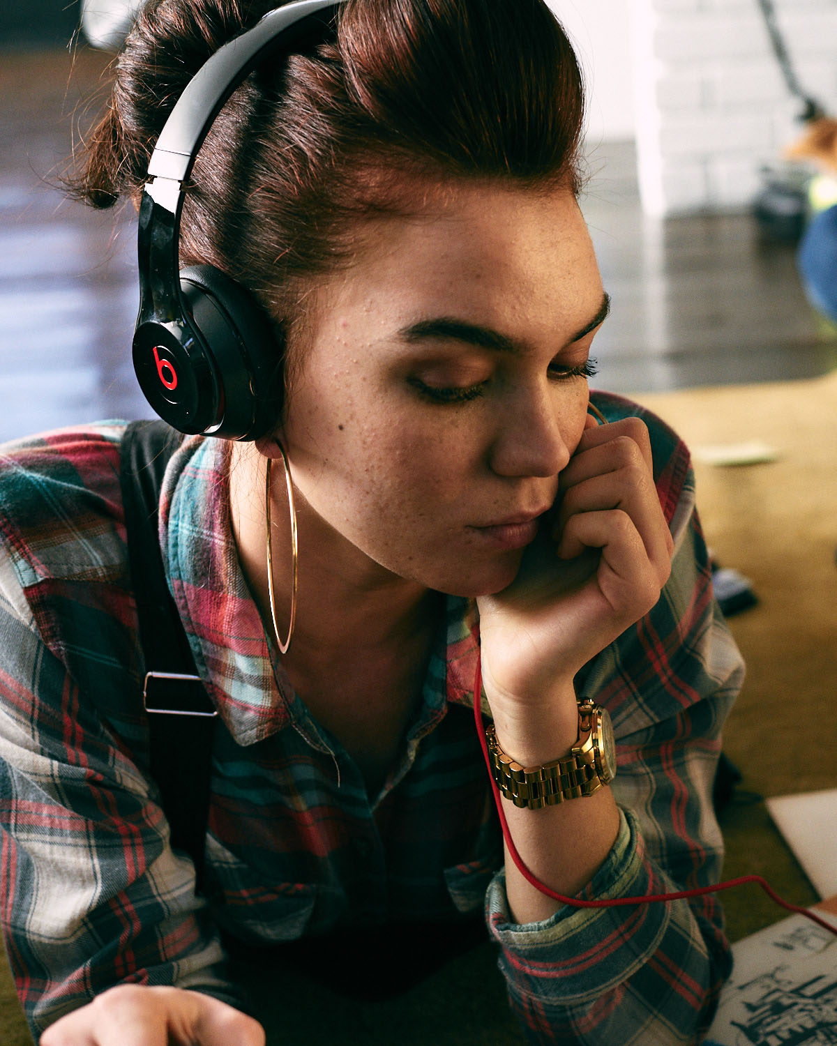 Girl, on ‘Beats by Dre’, by lifestyle photographer Tim Cole 